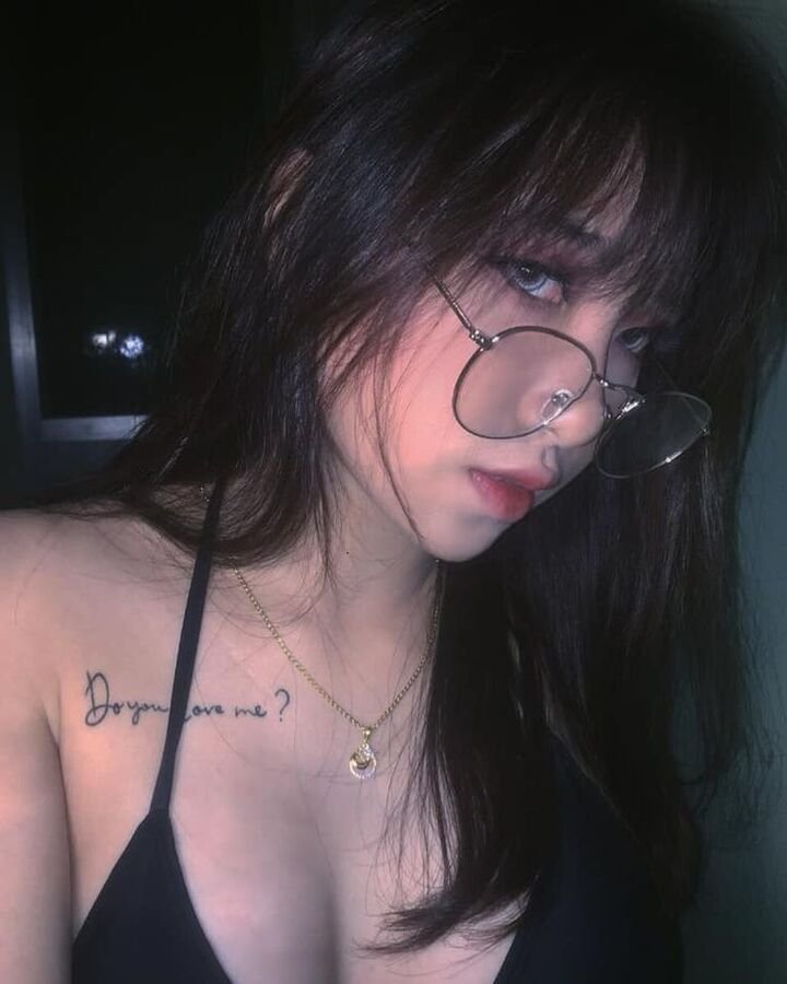 ảnh con gái xăm chữ (5)