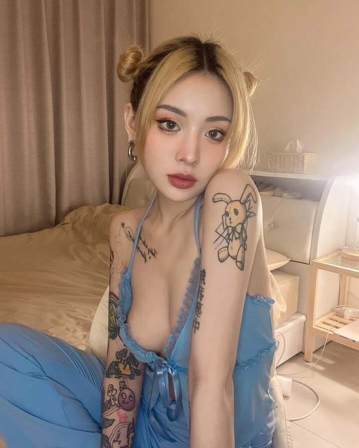 ảnh sex gái xinh xăm (2)