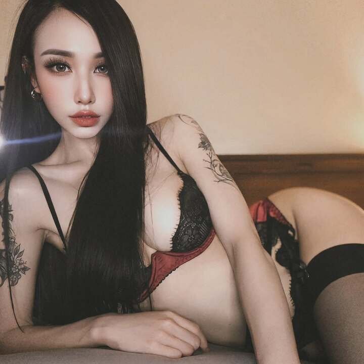 gái đẹp xăm hình